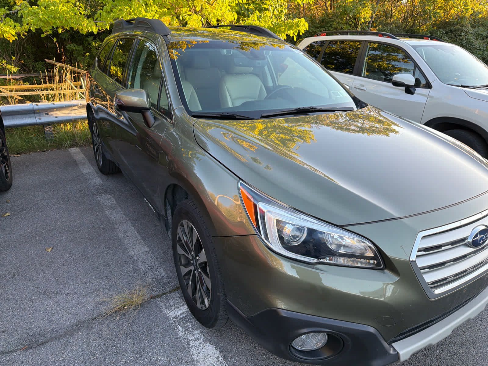 Used 2017 Subaru Outback 3.6R Limited AWD/4WD image 20