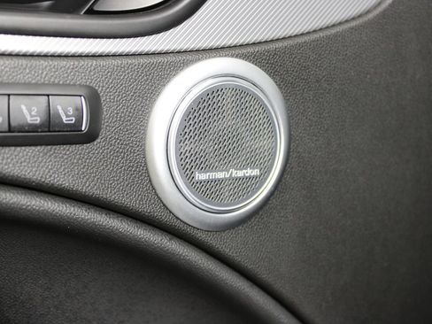 Used 2023 Alfa Romeo Stelvio Veloce image 32