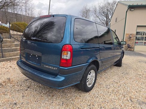 Used 2003 Chevrolet Venture LS image 3