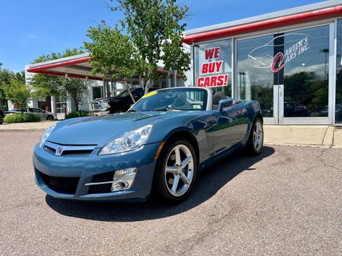 Used 2007 Saturn Sky RWD image 1