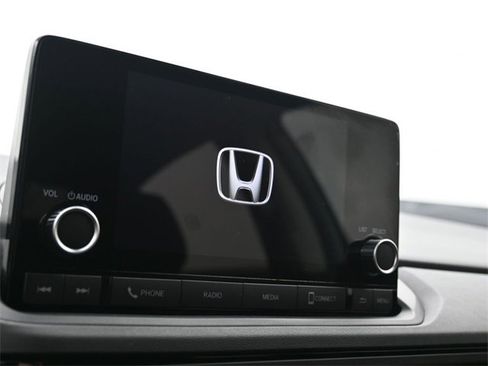 Certified 2025 Honda Accord SE image 9