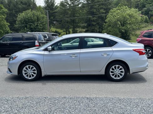 Used 2018 Nissan Sentra SV FWD image 6