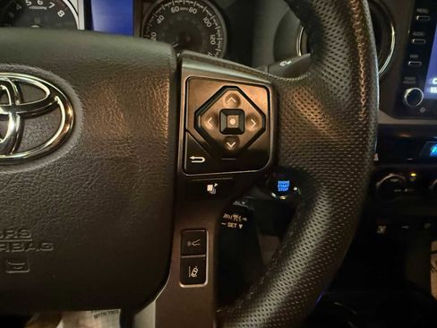 Used 2023 Toyota Tacoma TRD Sport image 30