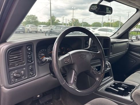Used 2005 Chevrolet Silverado 1500 w/ Safe And Sound Package image 25