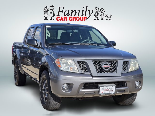 Used 2018 Nissan Frontier SV w/ Value Truck Package RWD image 2