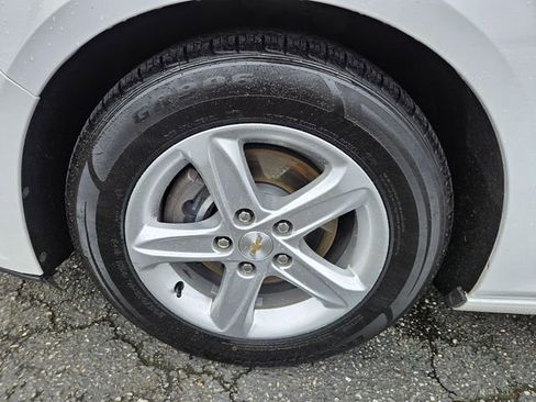 Used 2023 Chevrolet Malibu LT image 10