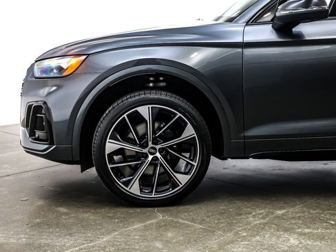 Used 2024 Audi SQ5 Premium Plus w/ Premium Plus Package image 11