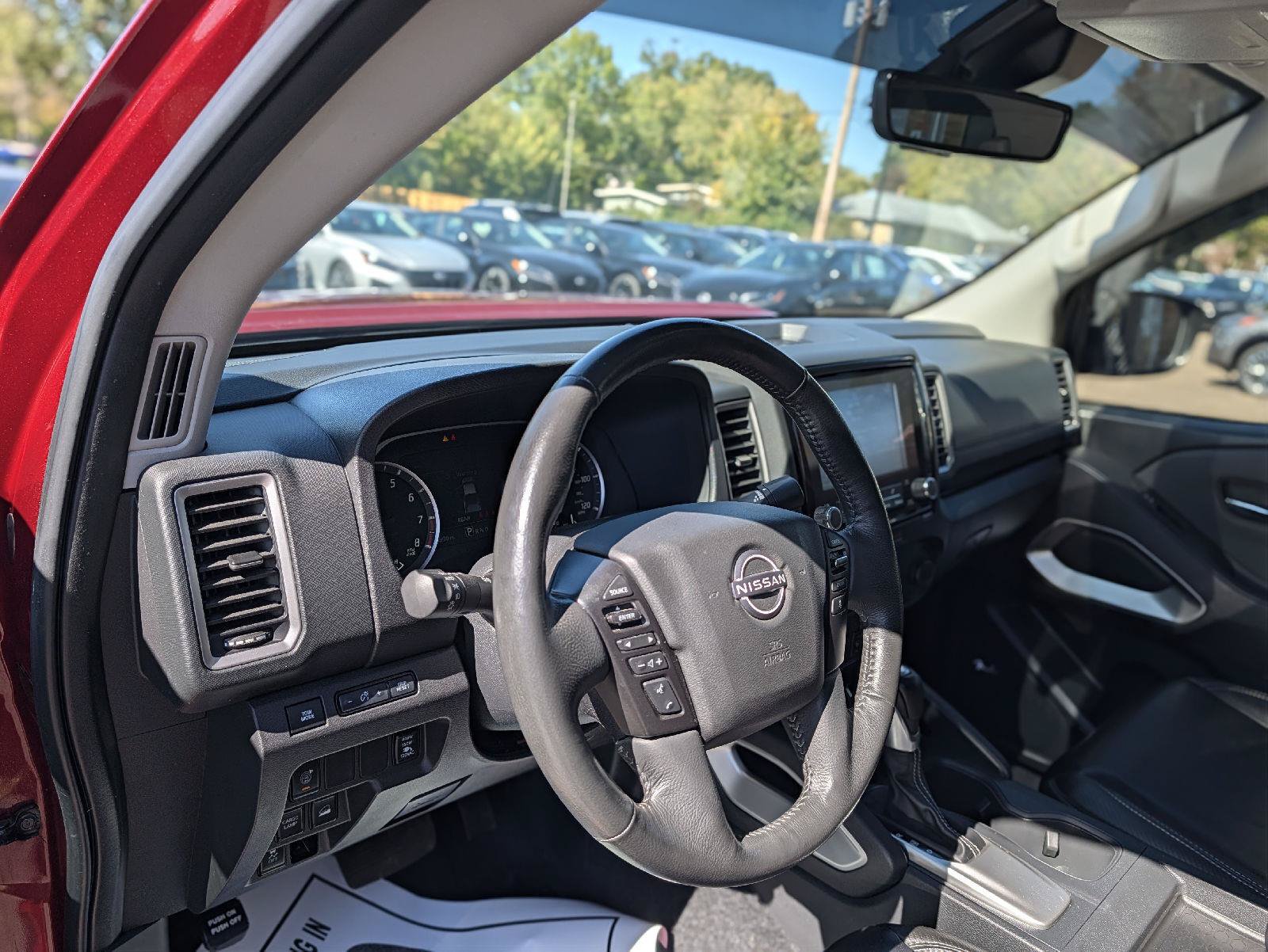 Used 2024 Nissan Frontier SL w/ Technology Package AWD/4WD image 33