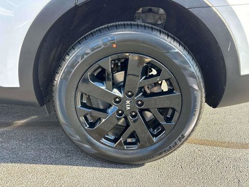 Used 2021 Kia Sorento S image 31