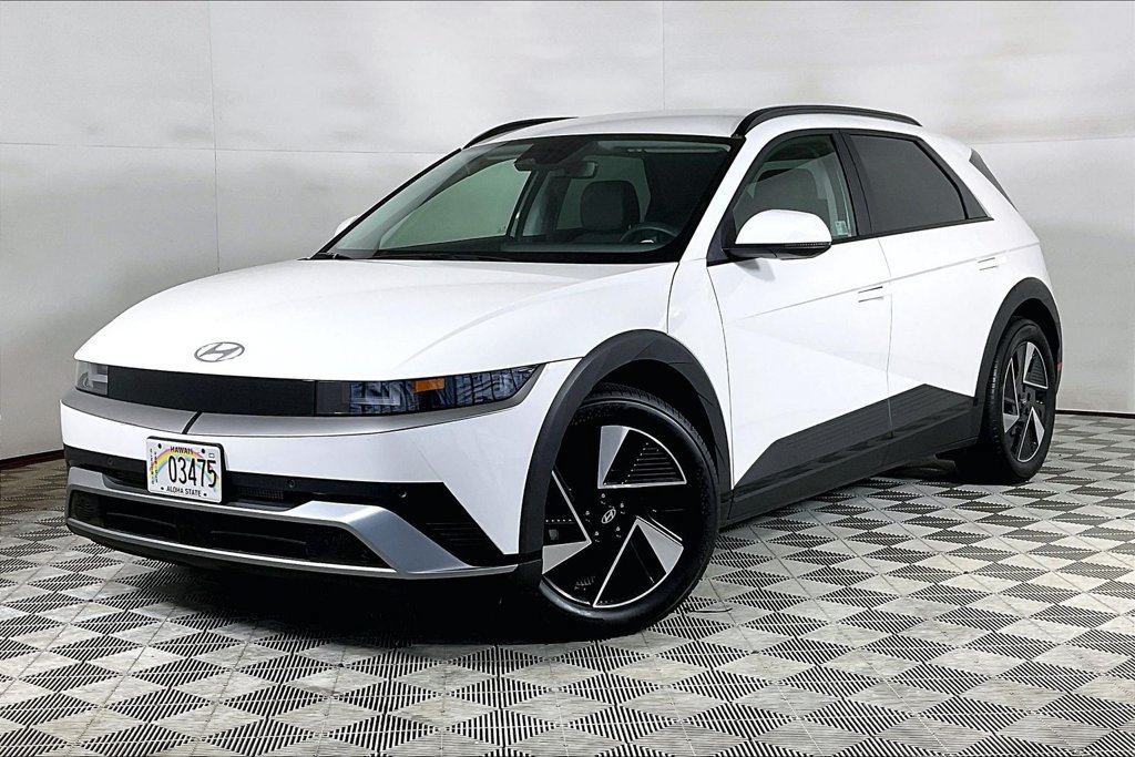 Used 2025 Hyundai Ioniq 5 SEL RWD image 1