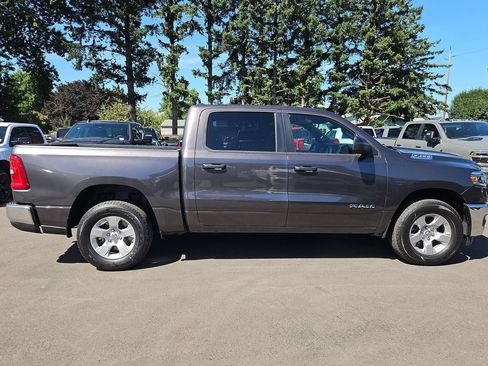 New 2026 RAM 1500 Big Horn AWD/4WD image 8