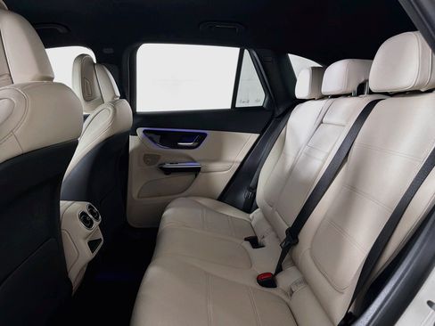 Certified 2026 Mercedes-Benz GLC 300 image 9