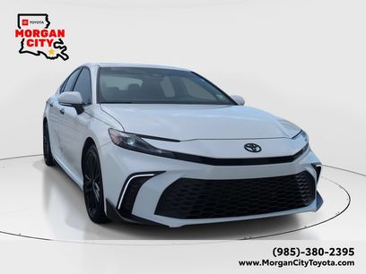 Used 2025 Toyota Camry SE w/ Multimedia Upgrade Package