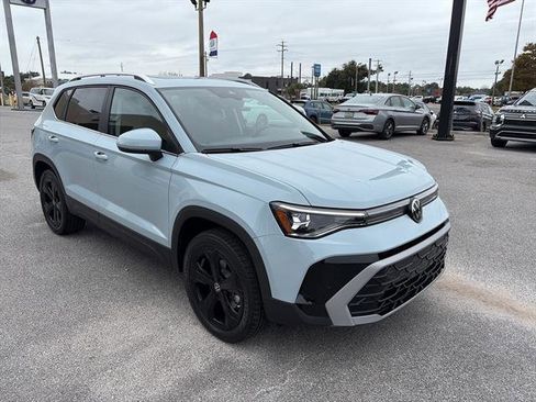 New 2025 Volkswagen Taos SEL image 8