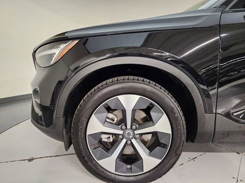 New 2026 Volvo XC40 B5 Plus w/ Protection Package Premier AWD/4WD image 11