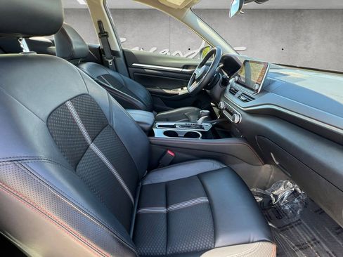 Used 2024 Nissan Altima 2.5 SR image 24