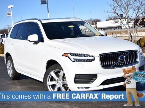 Used 2021 Volvo XC90 T6 Momentum image 2