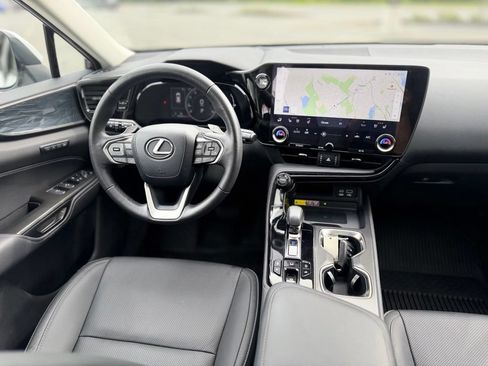 Used 2024 Lexus NX 350 AWD image 11