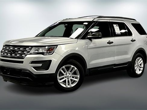 Used 2016 Ford Explorer Base image 3