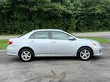 Used 2011 Toyota Corolla LE image 2