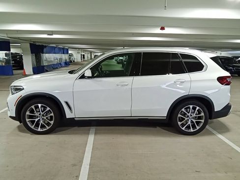Used 2022 BMW X5 xDrive40i w/ Premium Package AWD/4WD image 8