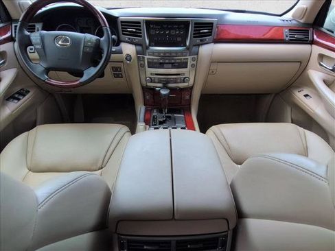 Used 2009 Lexus LX 570 4WD image 17