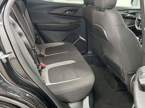 Used 2025 Chevrolet TrailBlazer LT FWD image 24