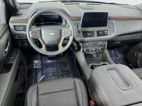 Certified 2024 Chevrolet Tahoe High Country w/ Premium Package image 22