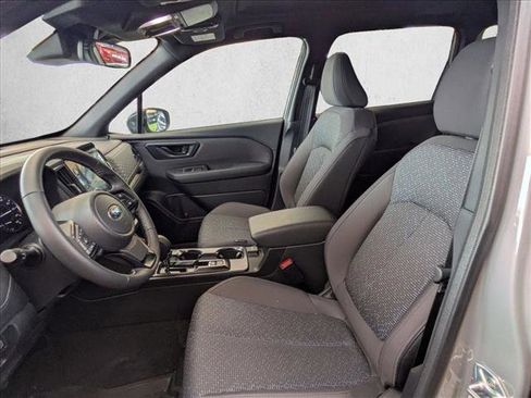 Used 2026 Subaru Forester Premium AWD/4WD image 9