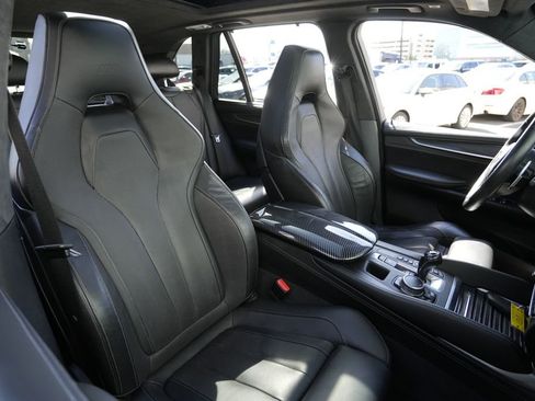 Used 2016 BMW X5 M image 43