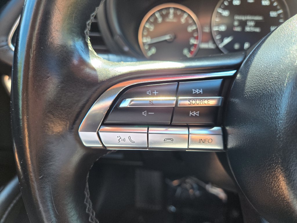 Used 2023 MAZDA MAZDA3 s FWD image 20