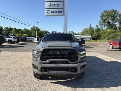 Used 2026 RAM 2500 Big Horn AWD/4WD image 2