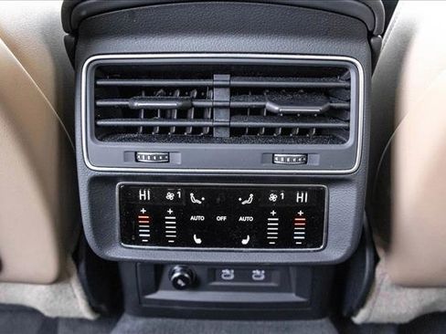 Used 2021 Audi Q7 3.0T Prestige w/ Prestige Package image 22