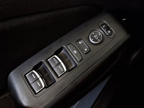 Used 2023 Honda Civic Sport image 25