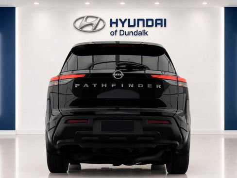 Used 2023 Nissan Pathfinder S FWD image 6