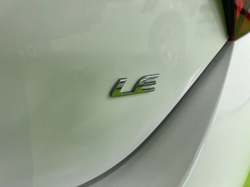 Used 2014 Toyota Corolla LE FWD image 14