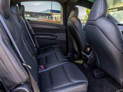 Used 2022 Tesla Model X AWD/4WD image 30