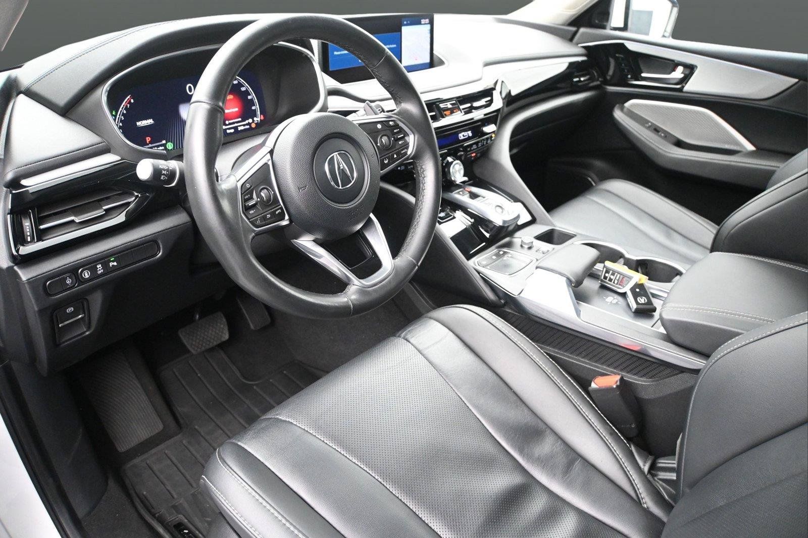 Certified 2024 Acura MDX w/ Technology Package AWD/4WD image 2