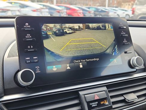 Used 2019 Honda Accord EX-L image 18