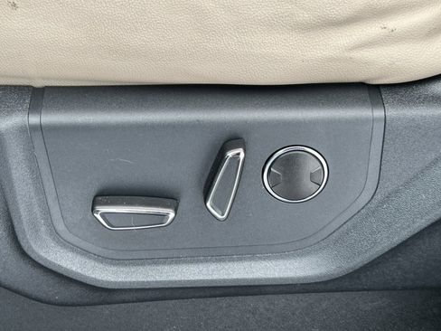 Certified 2022 Ford Expedition Limited image 13