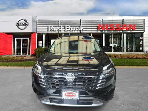 New 2026 Nissan Pathfinder Platinum AWD/4WD image 2