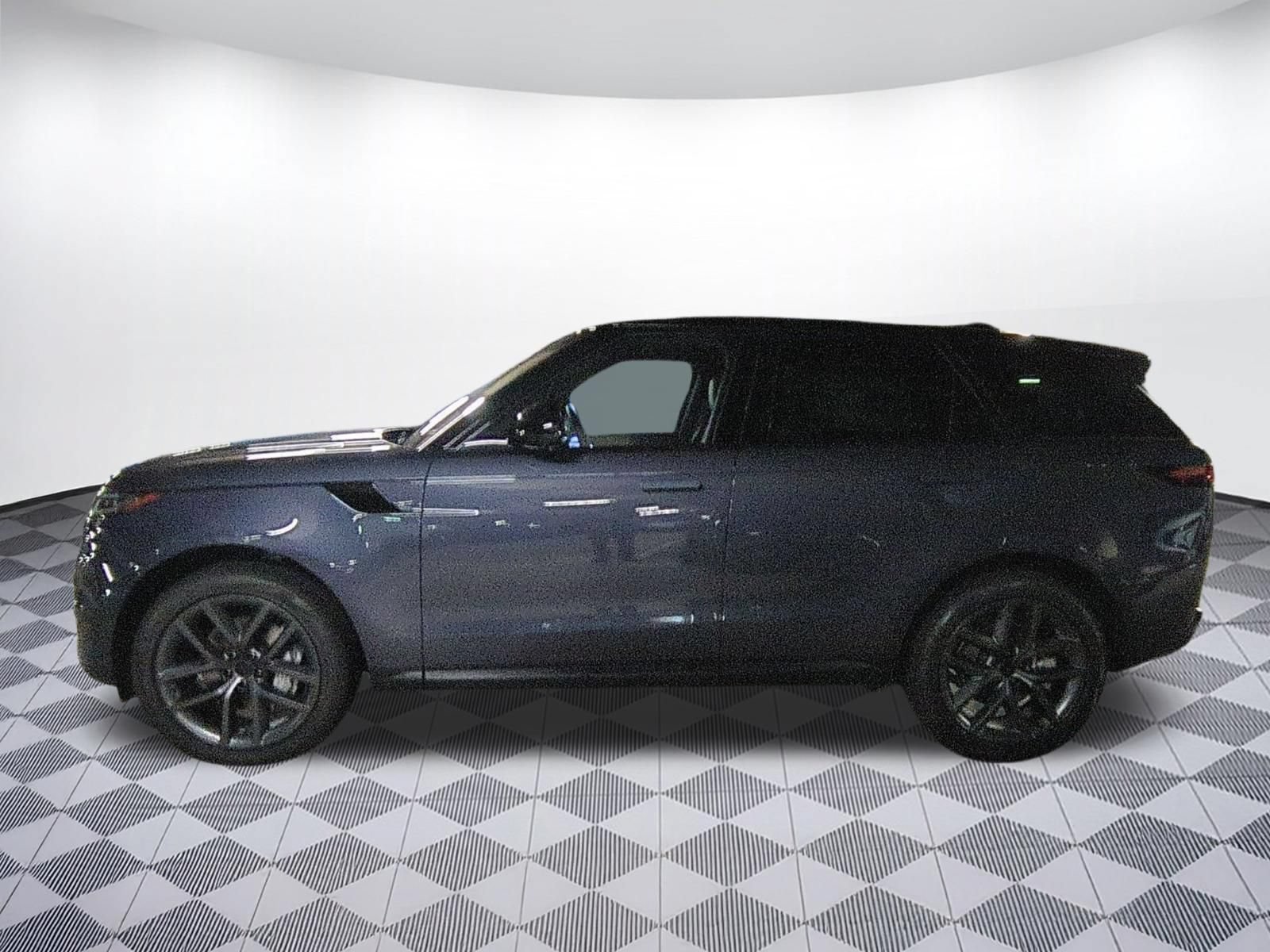 New 2027 Land Rover Range Rover Sport SE AWD/4WD image 2