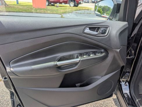 Used 2017 Ford Escape Titanium AWD/4WD image 15