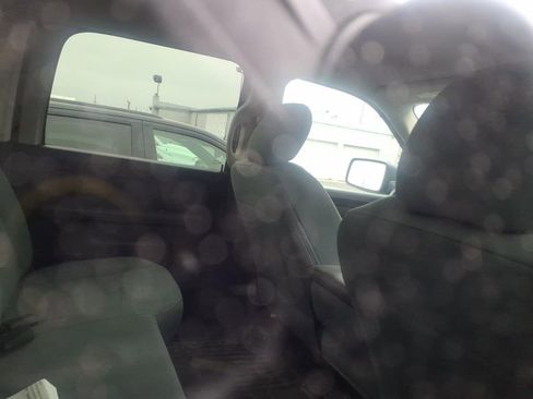 Used 2018 RAM 2500 Tradesman w/ Chrome Appearance Group image 8