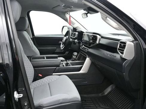 Used 2022 Toyota Tundra SR5 AWD/4WD image 10