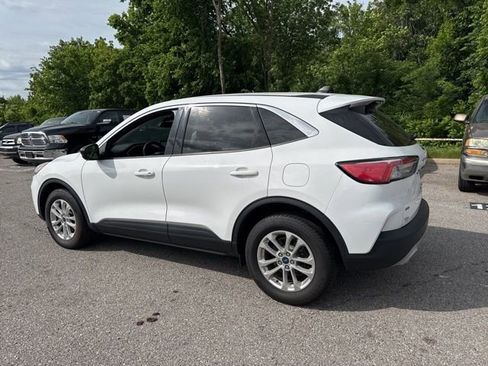 Used 2022 Ford Escape SE AWD/4WD image 7