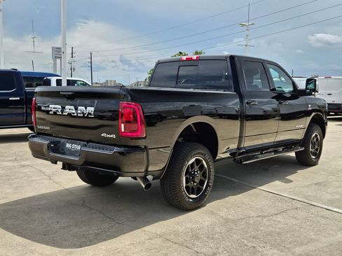 Used 2025 RAM 2500 Laramie AWD/4WD image 3