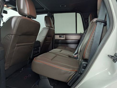 Used 2015 Ford Expedition King Ranch RWD image 12