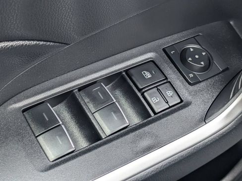 Used 2025 Toyota RAV4 XLE AWD/4WD image 23
