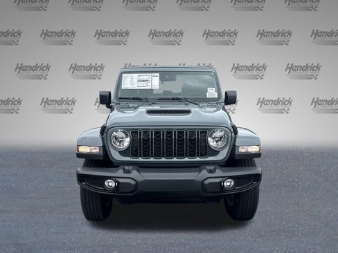 New 2025 Jeep Gladiator Sport image 3